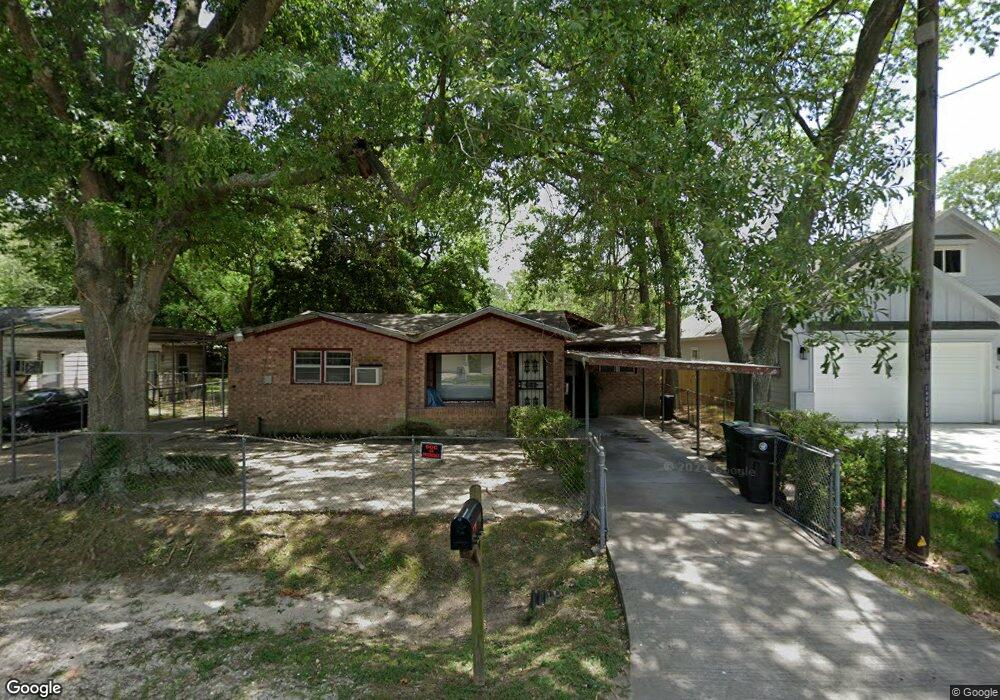 925 Dewalt St, Houston, TX 77088 - photo 1