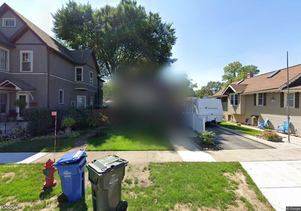 1441 Campbell Ave, Des Plaines, IL 60016 - photo 1