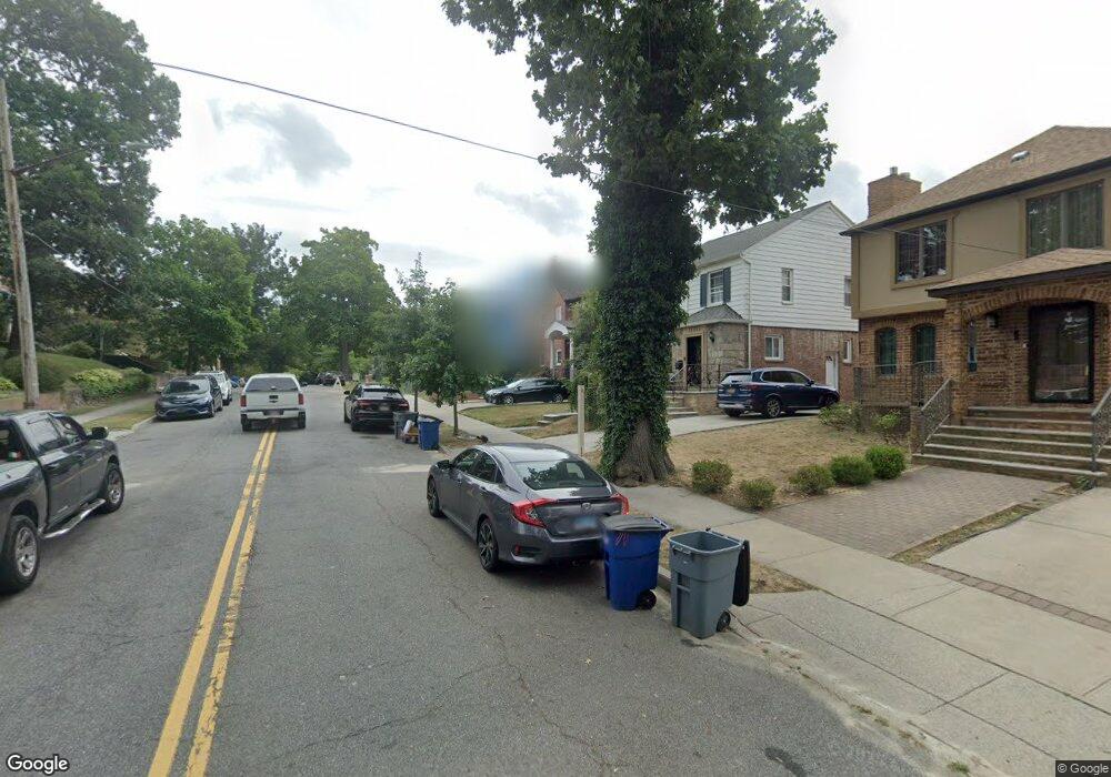 18628 Avon Rd, Jamaica, NY 11432 - photo 1