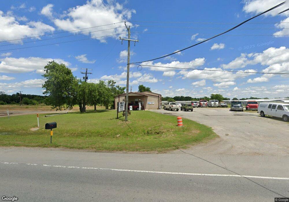 2630 N Center St, Bonham, TX 75418 - photo 1