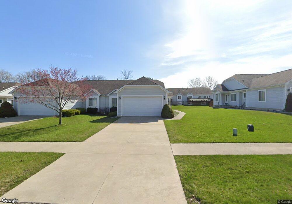 128 Aberdeen Dr unit 29, Flushing, MI 48433 - photo 1