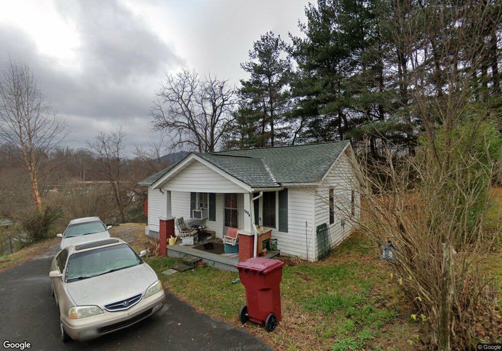 1604 Tampa Ct, Johnson City, TN 37601 - photo 1