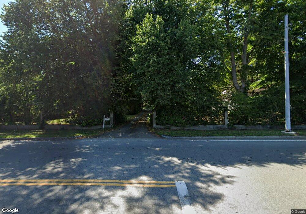 135 Sylvan St, Danvers, MA 01923 - photo 1