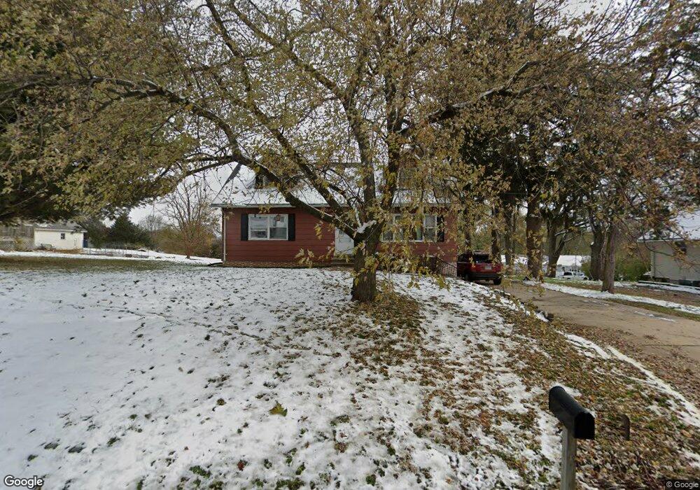 3527 Southland St SW, Cedar Rapids, IA 52404 - photo 1