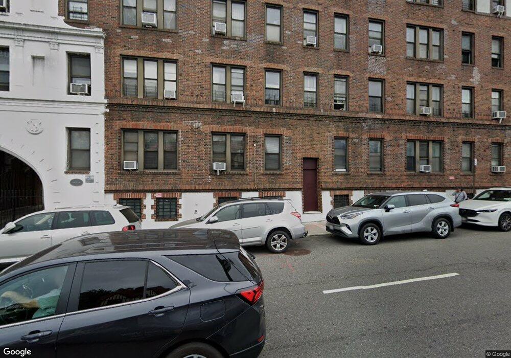 Kew Gardens Terrace unit EB2, Kew Gardens, NY 11415 - photo 1