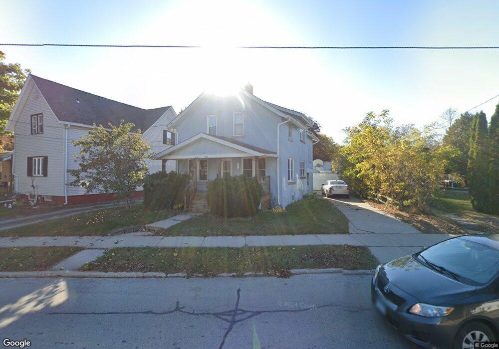 1426 Hawthorne Ave, Two Rivers, WI 54241 - photo 1