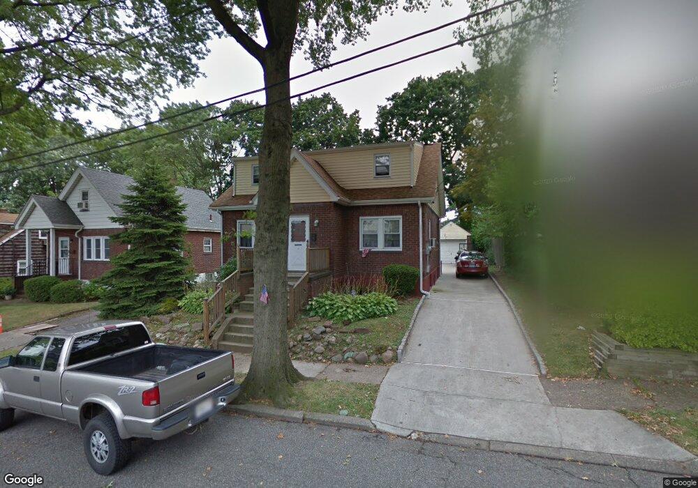 262 Coolidge Ave, Hasbrouck Heights, NJ 07604 - photo 1