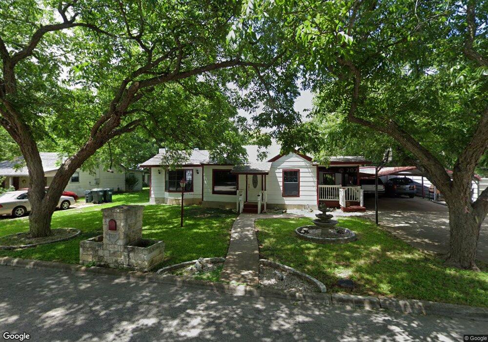 220 S Johnson Ave, San Marcos, TX 78666 - photo 1