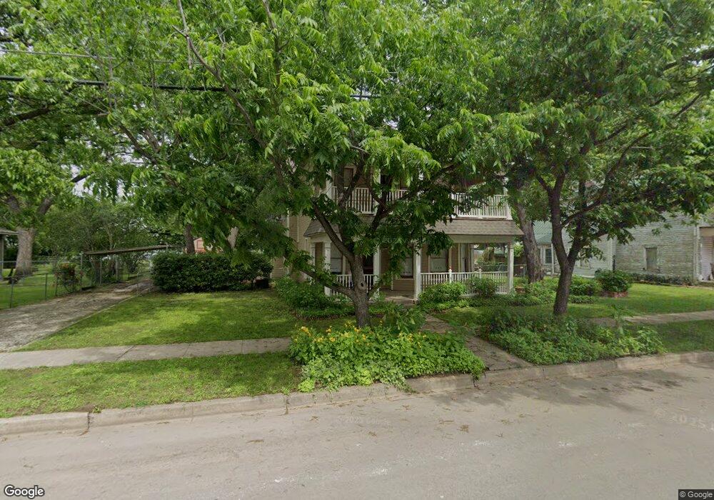 412 N Wilhite St, Cleburne, TX 76031 - photo 1