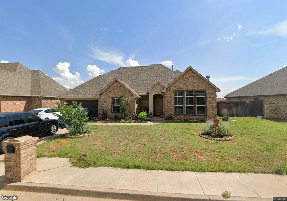 7038 Cherokee Crossing E, Warr Acres, OK 73132 - photo 1