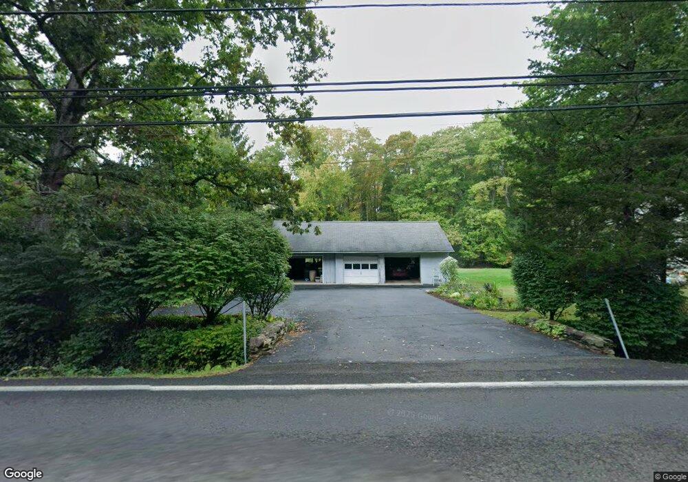 512 E Dark Hollow Rd, Pipersville, PA 18947 - photo 1