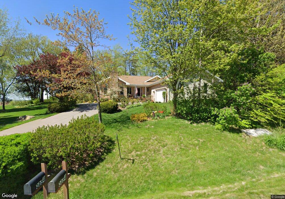 5694 Whalen Rd, Fitchburg, WI 53575 - photo 1