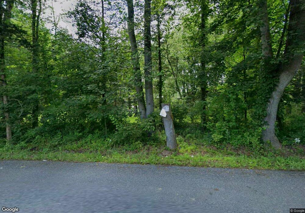 749 Bushkill Dr, Bath, PA 18014 - photo 1