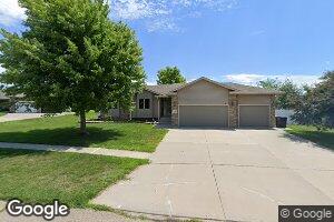 1510 Hillcrest Dr, Juniata, NE 68955