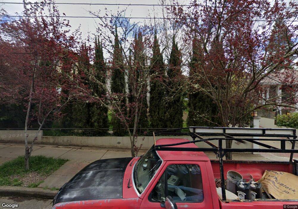 803 NW 5th St, Grants Pass, OR 97526 - photo 1