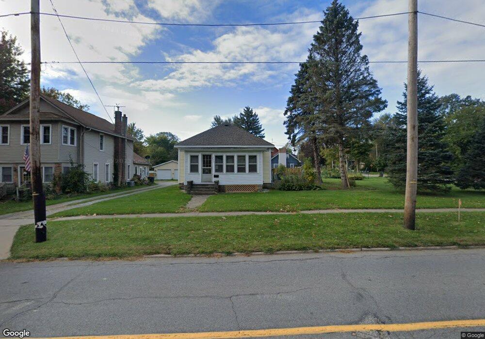 204 Ash St E, Three Oaks, MI 49128 - photo 1