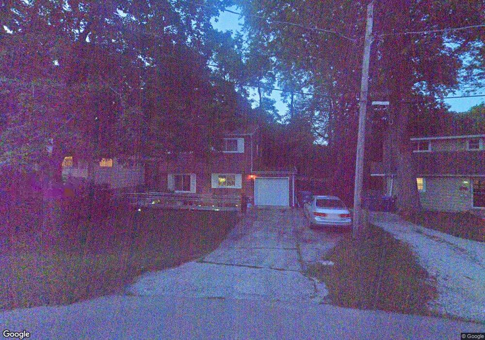 1347 Eastview Dr, Waukegan, IL 60085 - photo 1