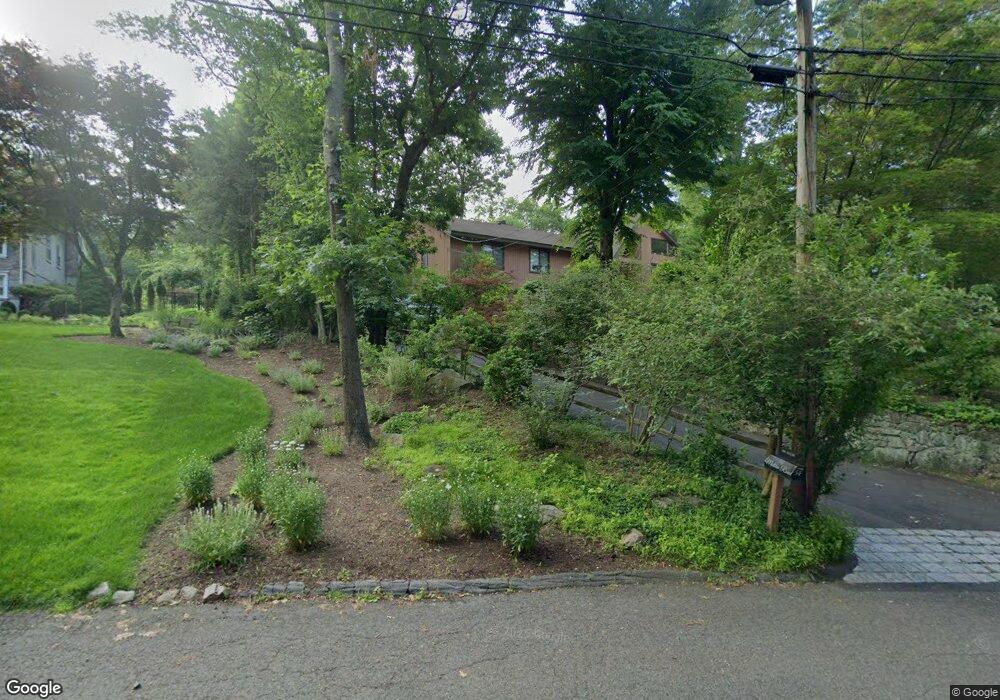 54 Malibu Rd, Stamford, CT 06903 - photo 1