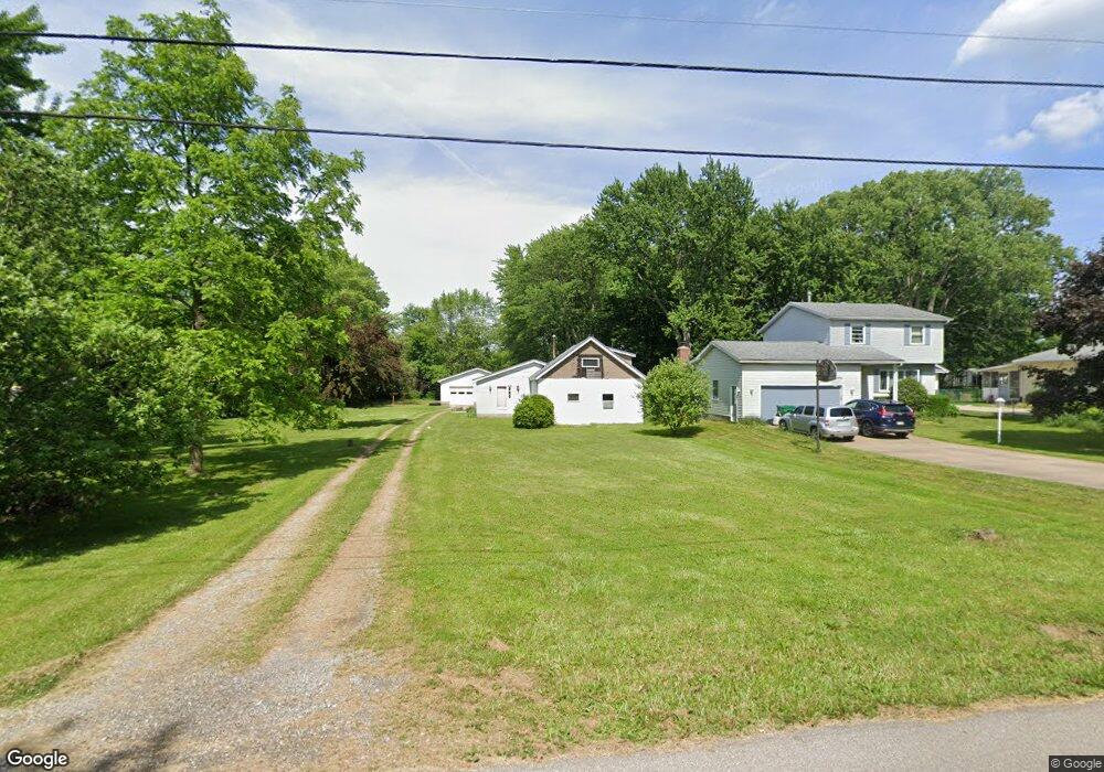 2903 Carter Ave, Erie, PA 16506 - photo 1