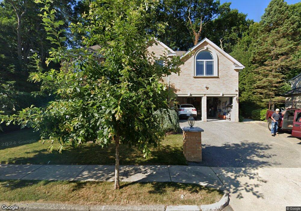 27 Village Cir, Newton Center, MA 02459 - photo 1