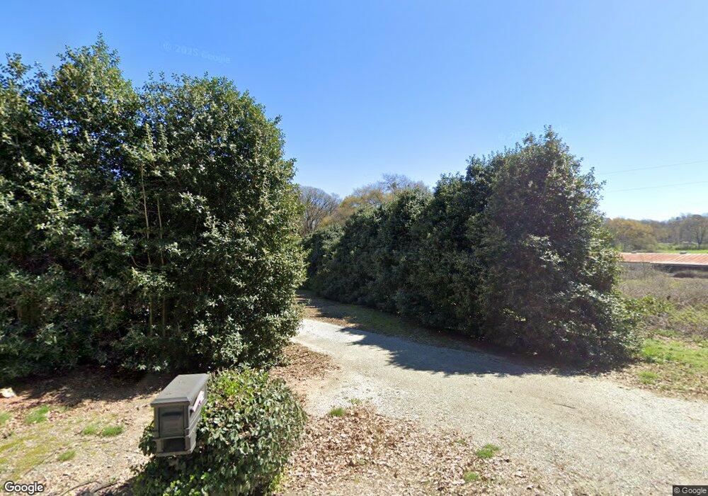 212 Labrador Ln, Carnesville, GA 30521 - photo 1