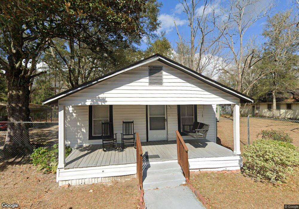 305 Bailey St, Claxton, GA 30417 - photo 1