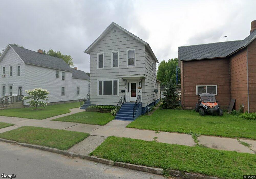 1113 16th Ave, Menominee, MI 49858 - photo 1