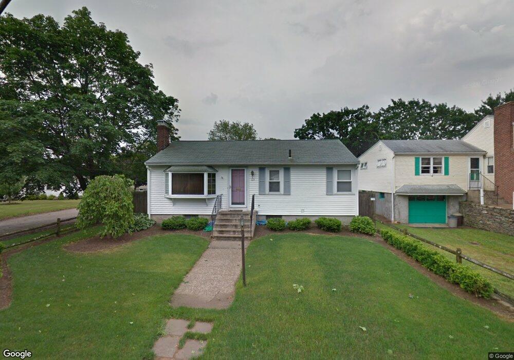 123 Friendly Rd, Cranston, RI 02910 - photo 1