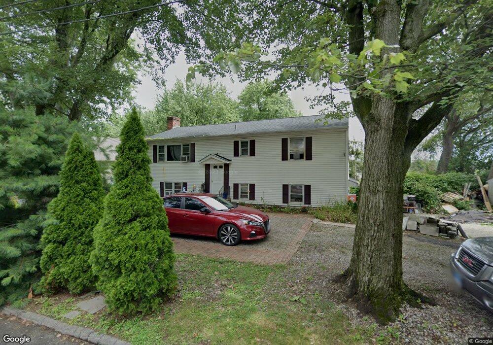 10 Robins Square E, Norwalk, CT 06854 - photo 1