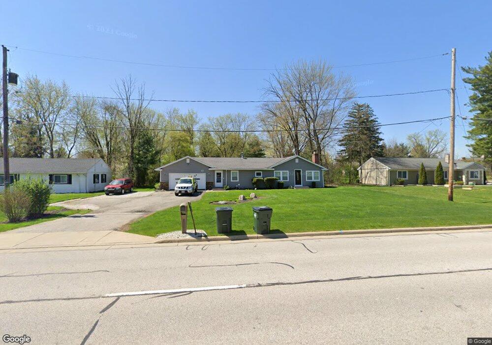 329 N Aurora Rd, Aurora, OH 44202 - photo 1