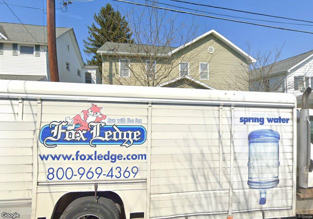 711 Jefferson Ave, Jermyn, PA 18433 - photo 1