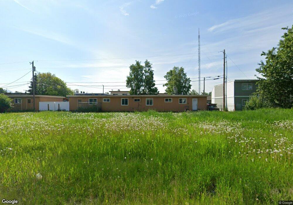 909 W 29th Place, Anchorage, AK 99503 - photo 1