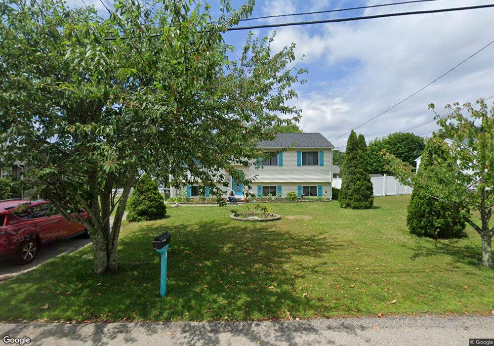 9 Hamlet Ct, Bristol, RI 02809 - photo 1