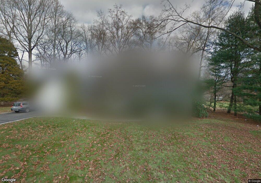 24 Sturges Commons, Westport, CT 06880 - photo 1