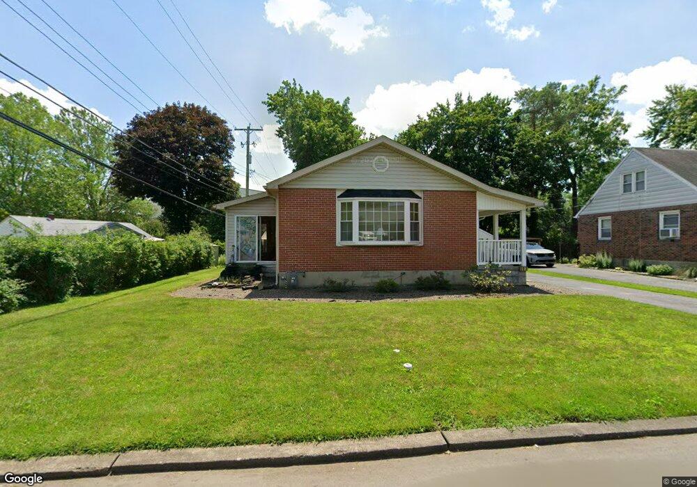 502 E Chestnut St, Nazareth, PA 18064 - photo 1