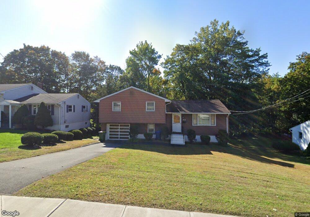 214 Pearl Lake Rd, Waterbury, CT 06706 - photo 1