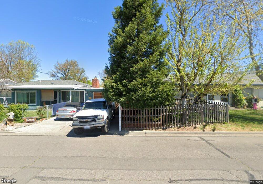 585 S 1st St, Central Point, OR 97502 - photo 1