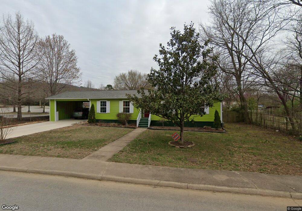 526 S Washington Ave, Fayetteville, AR 72701 - photo 1