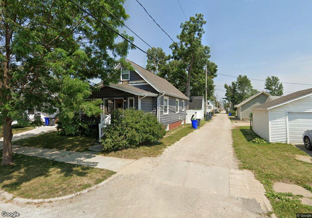 817 10th St NW, Cedar Rapids, IA 52405 - photo 1