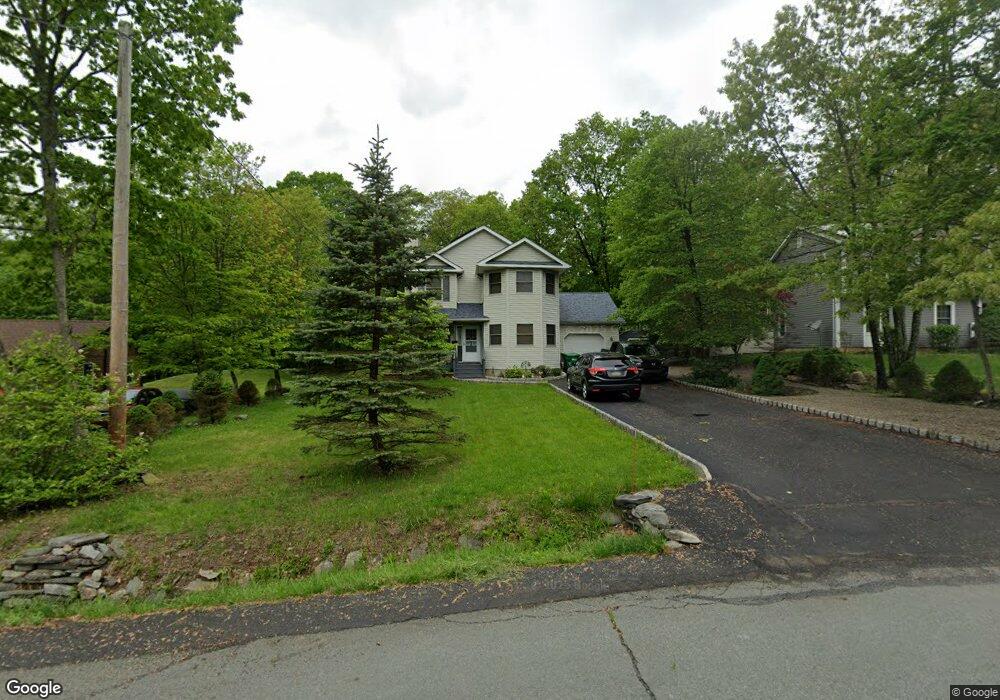 2195 Walnut Trail, Bushkill, PA 18324 - photo 1