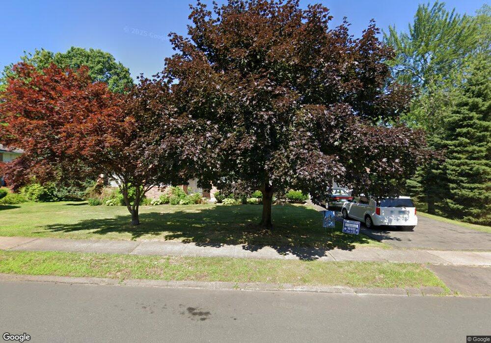 41 Carriage Hill Dr, Wethersfield, CT 06109 - photo 1