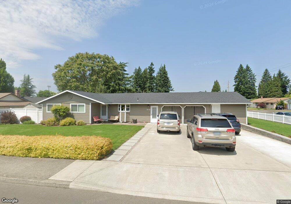 520 SW 10th Ave, Canby, OR 97013 - photo 1