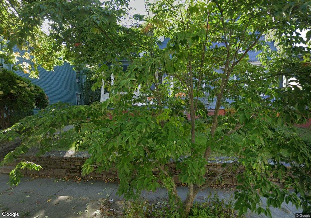 10 Crown St, Worcester, MA 01609 - photo 1