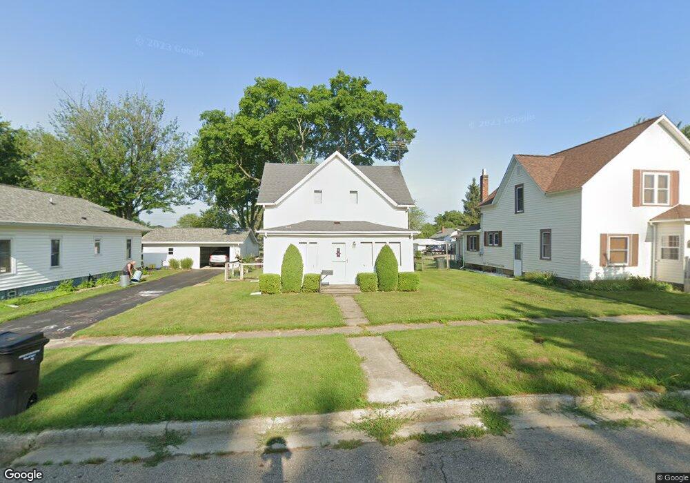 406 Magnolia St, Three Oaks, MI 49128 - photo 1