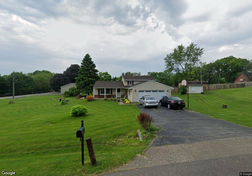 142 Old Farm Ln unit 2, Carpentersville, IL 60110 - photo 1