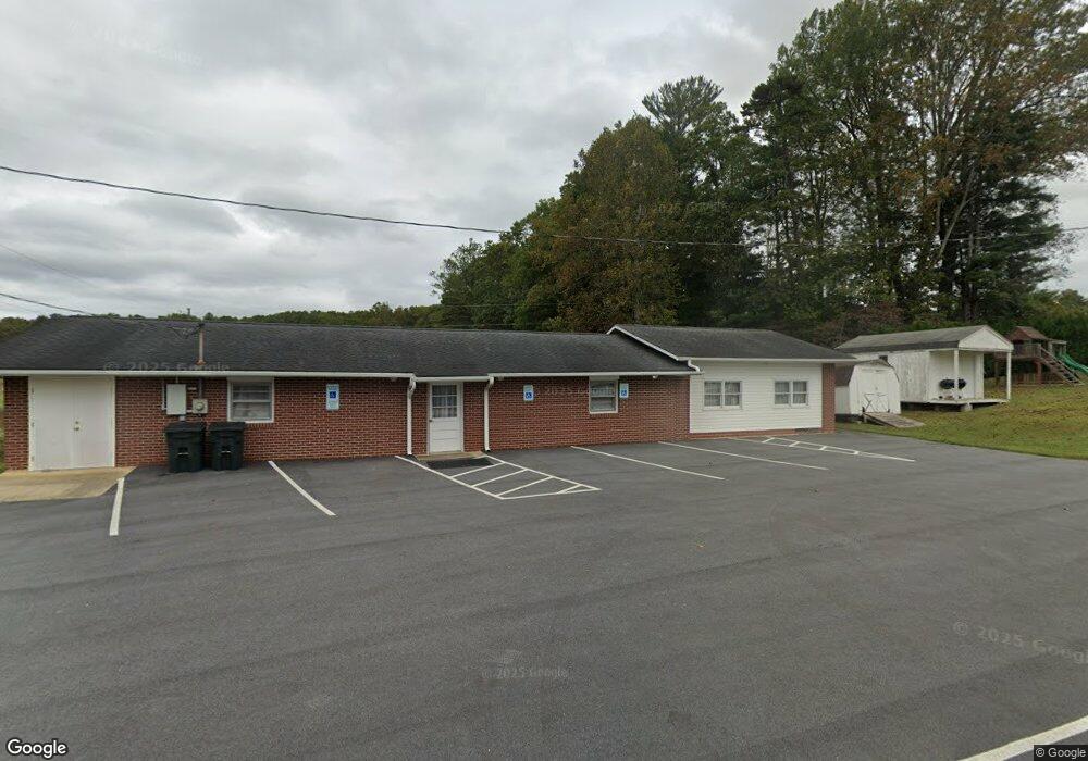 495 Old Sunset Hill Rd, Hendersonville, NC 28792 - photo 1