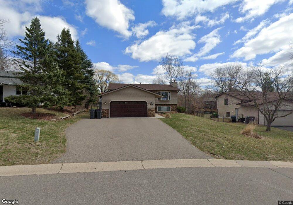 17476 Rustic Hills Dr, Eden Prairie, MN 55346 - photo 1