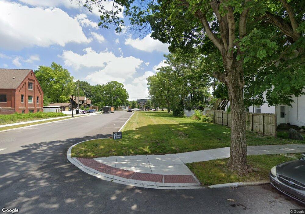 141 N Vine St, Plainfield, IN 46168 - photo 1