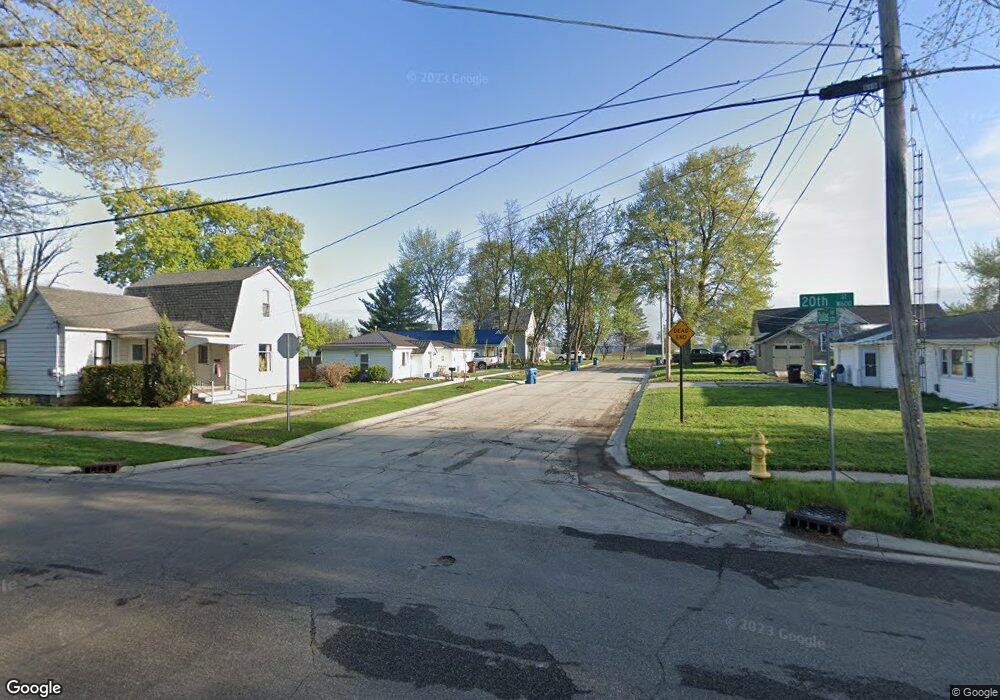 711 Dallas St, Auburn, IN 46706 - photo 1