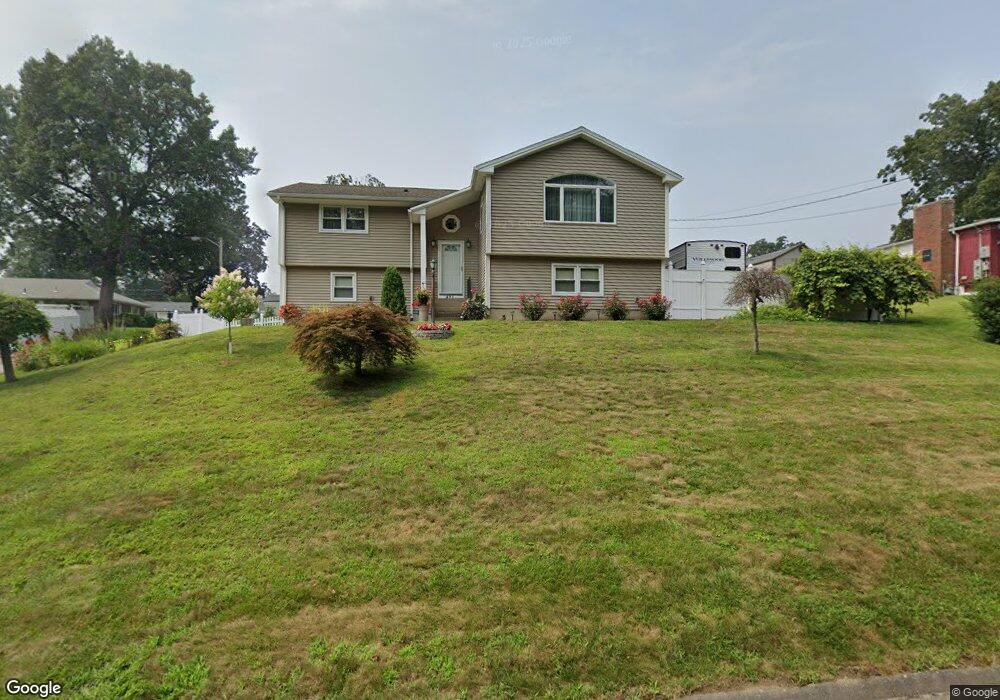 421 State St, Ludlow, MA 01056 - photo 1